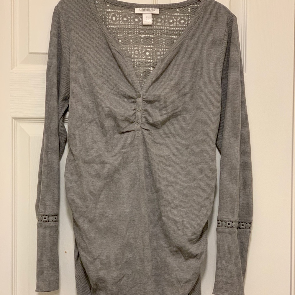Motherhood Maternity waffle knit maternity shirt